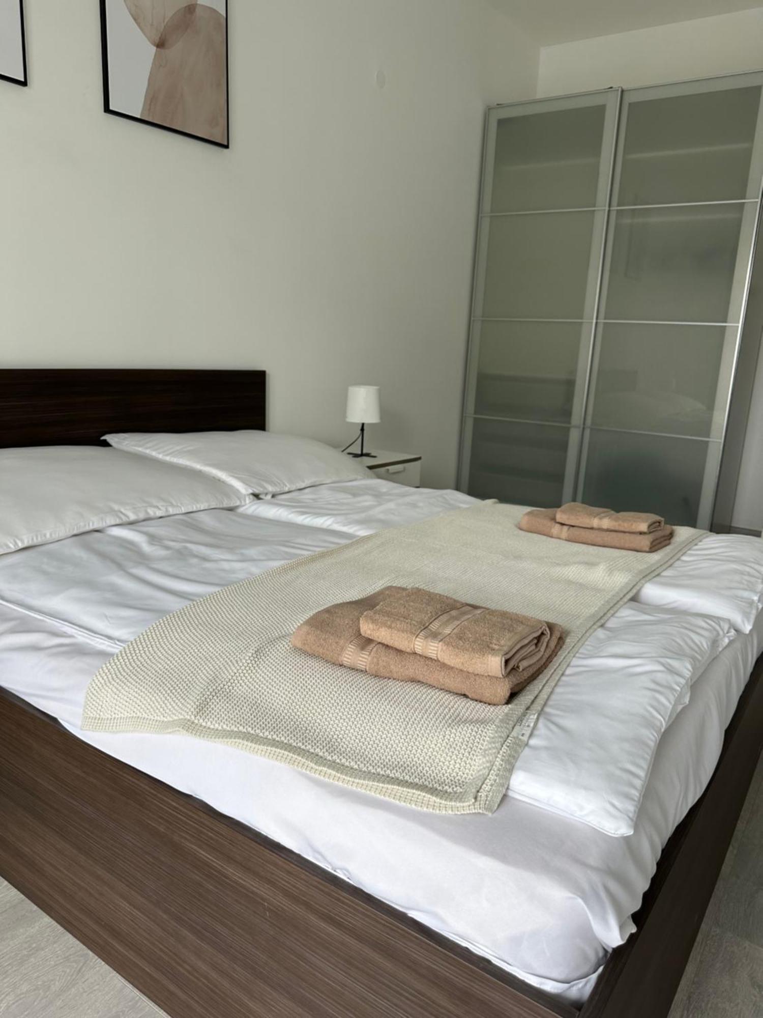 Apartamento Modern Riverside With A Balcony And Garage Budapeste